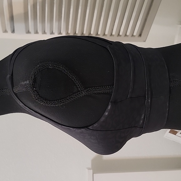 🆕️ BuffBunny Rosa Sports Bra V2 - Picture 5 of 7